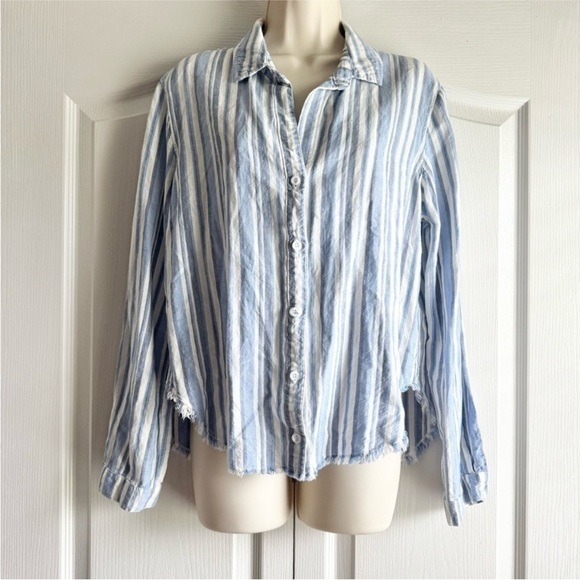 Bella Dahl Button Down Shirt - Picture 3 of 7